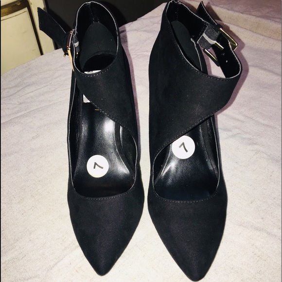 Nine West Shoes - Nine West black heels